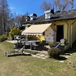 Casa Dello Scoiattolo Immersa Nel Con Vista Ferienhaus