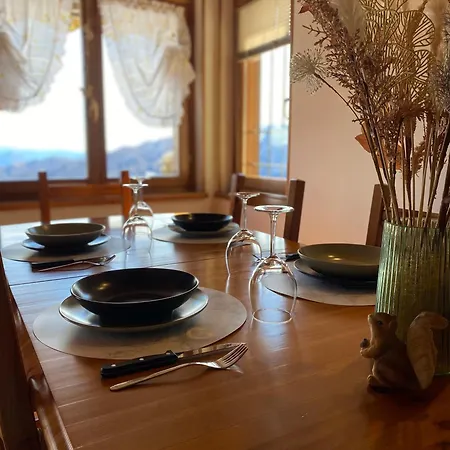 Casa Dello Scoiattolo Immersa Nel Con Vista Сasa de vacaciones