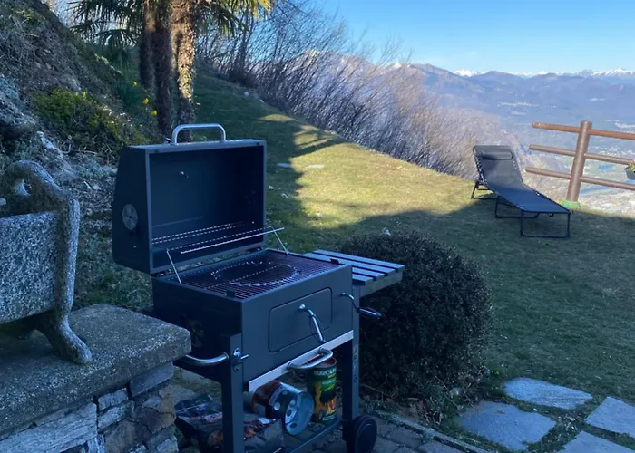 Casa Dello Scoiattolo Immersa Nel Con Vista Сasa de vacaciones
