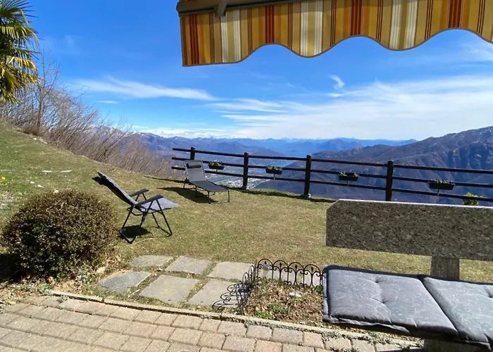 Casa Dello Scoiattolo Immersa Nel Con Vista Feriehus Casale Corte Cerro